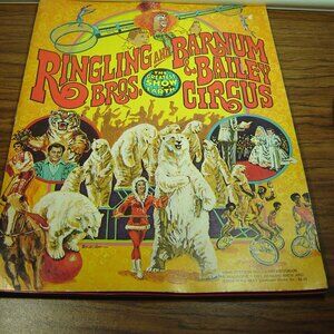 Vintage Ringling Bros. & Barnum & Bailey Circus souvenir program-1977-106th ed.